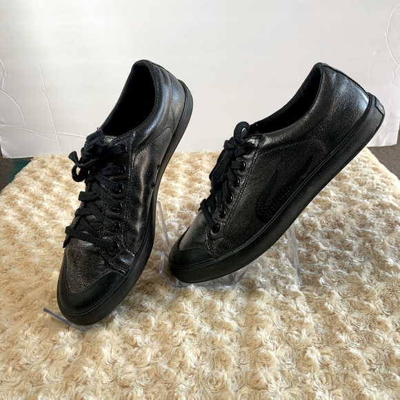 Lacoste Black Metallic Coat Lace Up Preppy Sneakers Size 10 - Picture 1 of 10